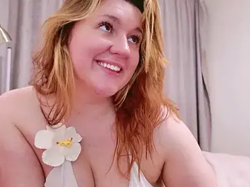 Stripchat Live Sex Cam of Monika_Reyes