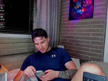 Stripchat Free Porn Cam of liam_oficial02