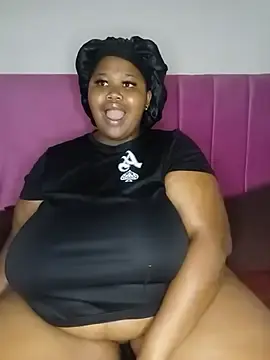Stripchat Adult Webcams of BustyBmw