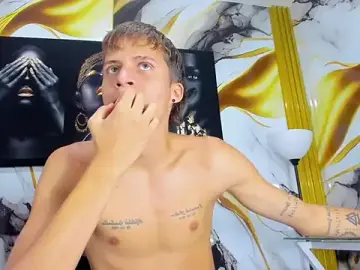 Stripchat Free Live Porn of mono_blonde