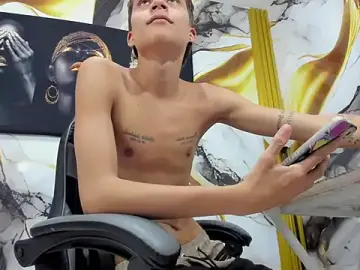 Stripchat Free Porn Cam of mono_blonde