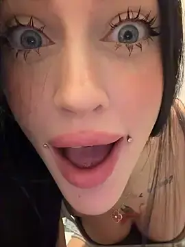Stripchat Nude Webcam of Melissa_crazy