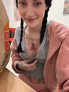 Stripchat Free Porn Cam of Melissa_crazy