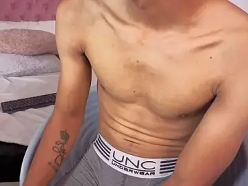 Stripchat Adult Video Chat of theo_steel_