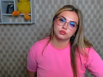 Stripchat Free Live Porn of AminaSoul_
