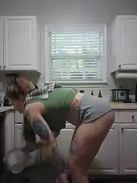 Stripchat Nude Webcam of HollyTattoo