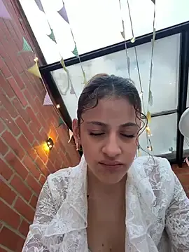 Stripchat Live Sex Cam of alana15