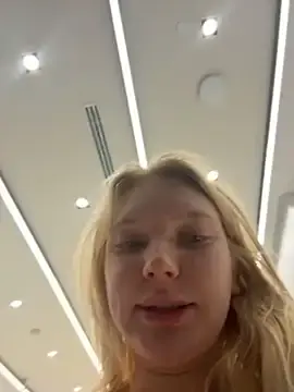Stripchat Watch Live Sex Cams of AmmyHot
