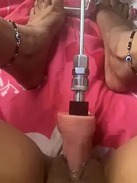 Stripchat Live Porn of HOTTY-TINA