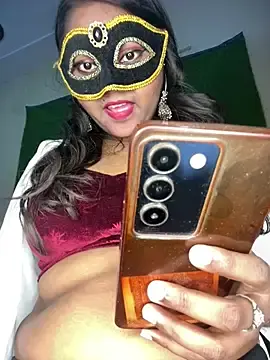Stripchat Nude Webcam of HOTTY-TINA