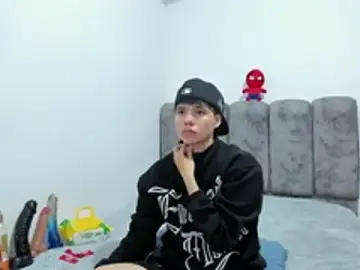 Stripchat Sex Cam of Bruno_Cruzz