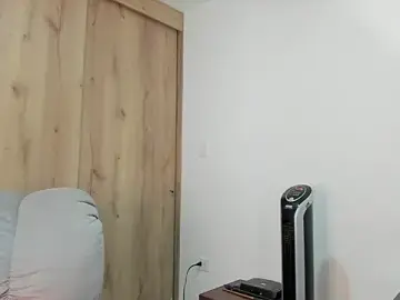 Stripchat Free Live Porn of xspecialoomx