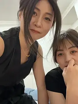 Stripchat Live Sex Cam of huihui_520