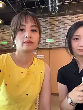 Stripchat Live Sex Cam of huihui_520