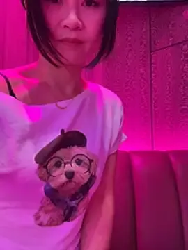 Stripchat Live Sex Cam of huihui_520