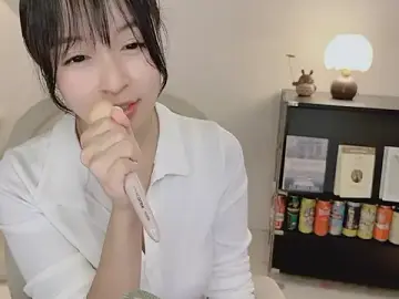Stripchat Nude Webcam of Onechestnut