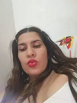 Stripchat Free Porn Cam of Niyen09
