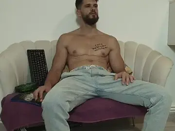 Stripchat Live Sex Cam of MauroTwin