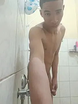 Stripchat Free Porn Cam of Yuripauzao20cm