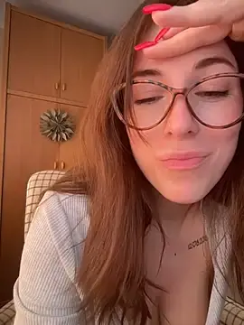 Stripchat Free Live Porn of MommmyYummy