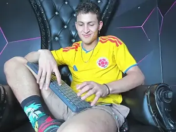 Stripchat Watch Live Sex Cams of Axel_Romanov
