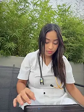 Stripchat Live Porn of Mia_Alanna