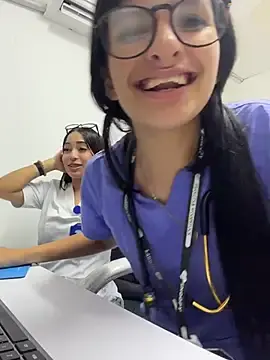 Stripchat Sex Cam of Mia_Alanna