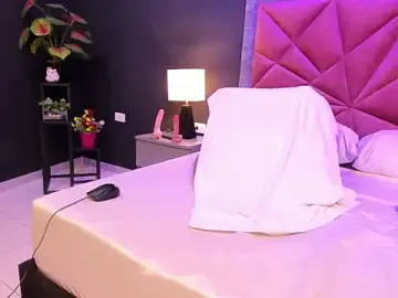 Stripchat Live Porn of mia_milff