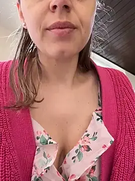 Stripchat Sex Chat of ladywithbigass