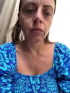 Stripchat Watch Live Sex Cams of ladywithbigass