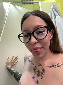 Stripchat Adult Webcam of babydolll