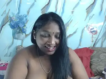 Stripchat Free Porn Cam of Indian_tracy