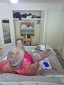 Stripchat Adult Video Chat of Handsolo_porn
