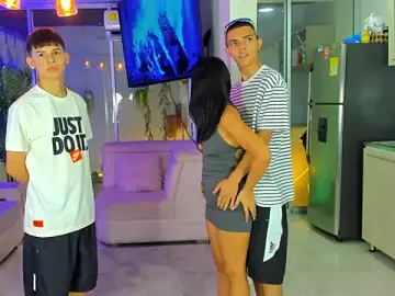 Stripchat Watch Live Sex Cams of stangirls_