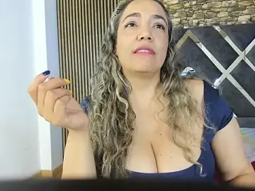 Stripchat Adult Webcam of marie_hss