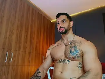 Stripchat Live Porn of massimo_visconti