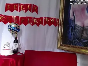 Stripchat Live Sex Cam of mia_beatles
