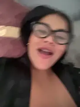 Stripchat Nude Webcam of Issane_Peru