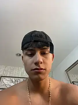 Stripchat Sex Chat of Lander_Cruz