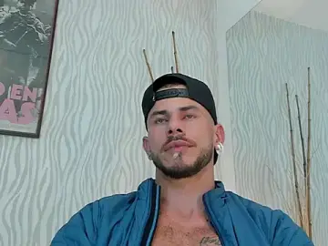 Stripchat Live Sex Cam of dylan_jacobx