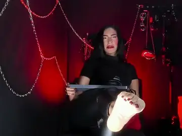 Stripchat Watch Live Sex Cams of ValeryMooon