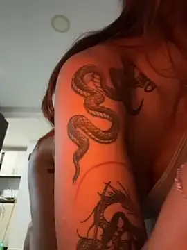 Stripchat Live Sex Cam of bergmanamii