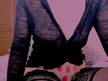 Stripchat Sex Cam of Akiko_Yun
