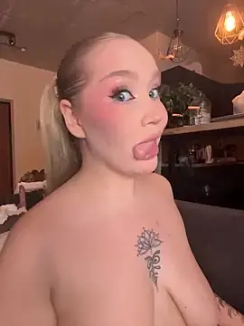 Stripchat Sex Cam of BlackLotos