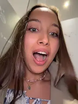 Stripchat Live Sex of ICrazyOneIRL