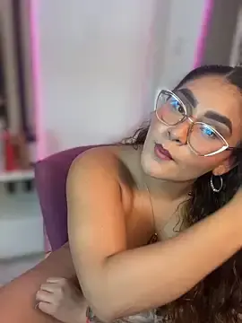 Stripchat Free Live Porn of LiaDesire7