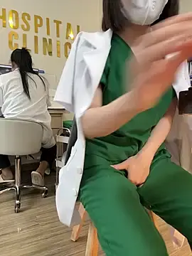 Stripchat Free Porn Cam of secretly_masturbating