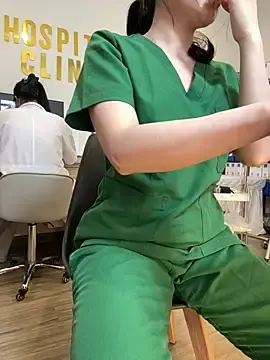 Stripchat Free Porn Cam of secretly_masturbating