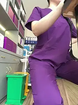Stripchat Live Sex Cam of secretly_masturbating
