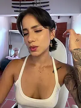 Stripchat Sex Cam of Ale_Lewis